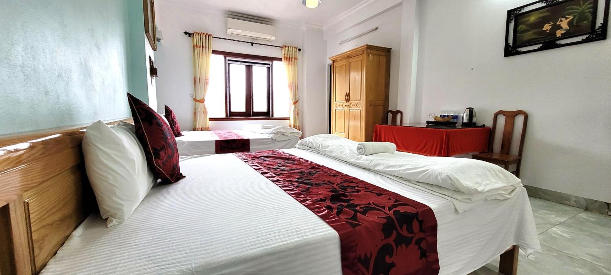 Thap Tam Royal Hotel นิญบิ่ญ ภายนอก รูปภาพ