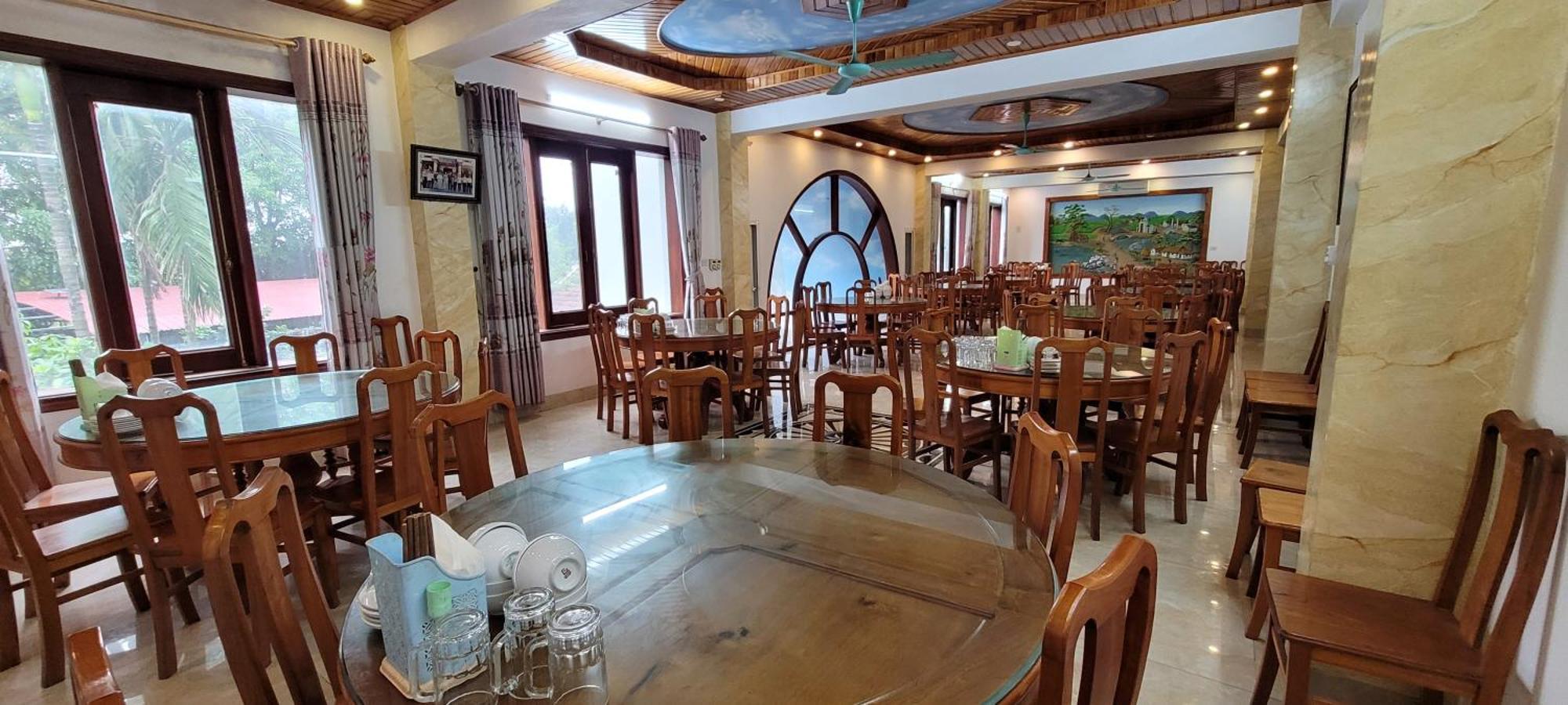 Thap Tam Royal Hotel นิญบิ่ญ ภายนอก รูปภาพ