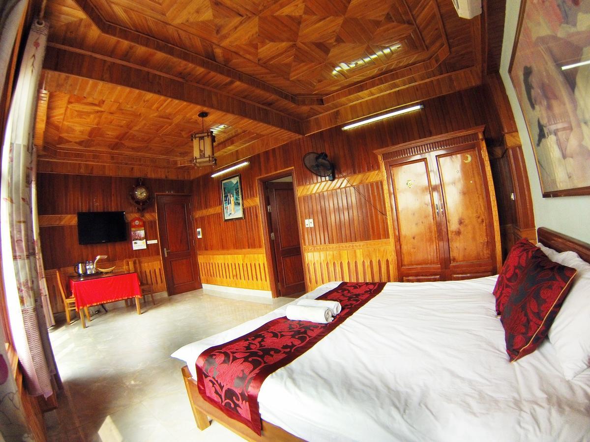 Thap Tam Royal Hotel นิญบิ่ญ ภายนอก รูปภาพ
